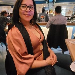 Meet your Posher, Lina